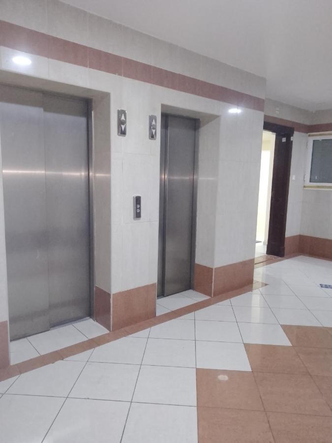 Abree Building New Hostel 두바이 외부 사진